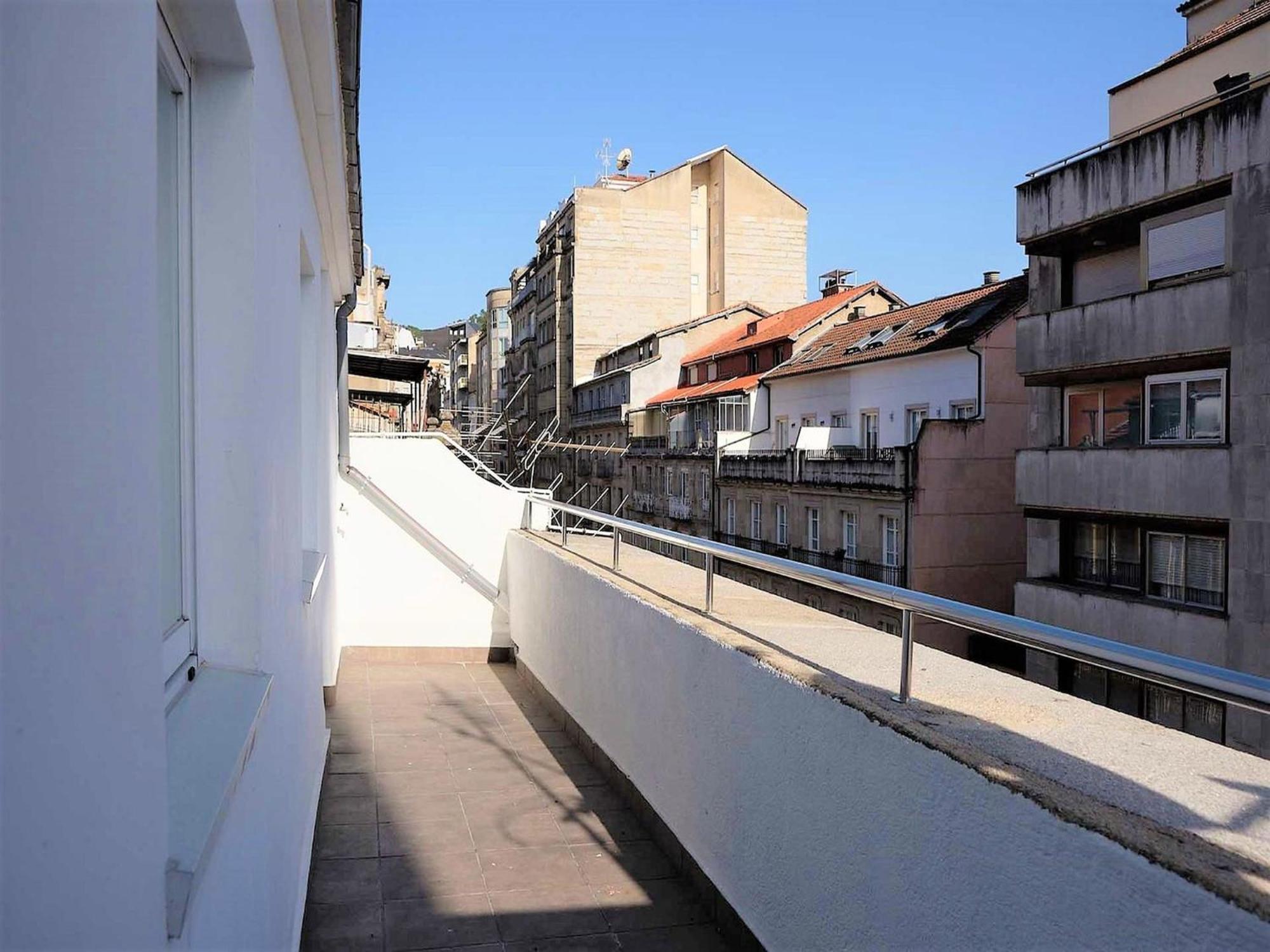 Charming Apartment In Ourense Overlooking The City Exteriör bild