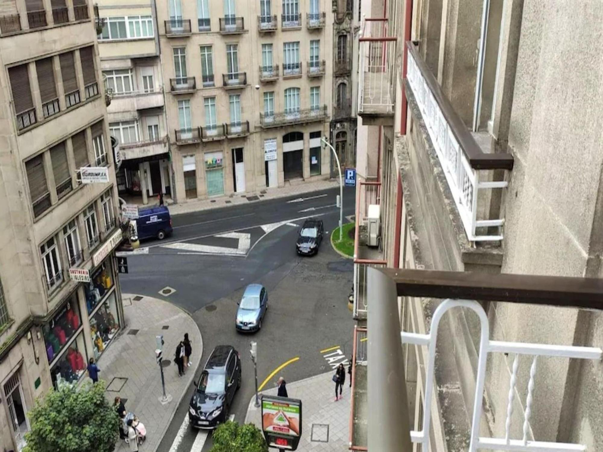 Charming Apartment In Ourense Overlooking The City Exteriör bild