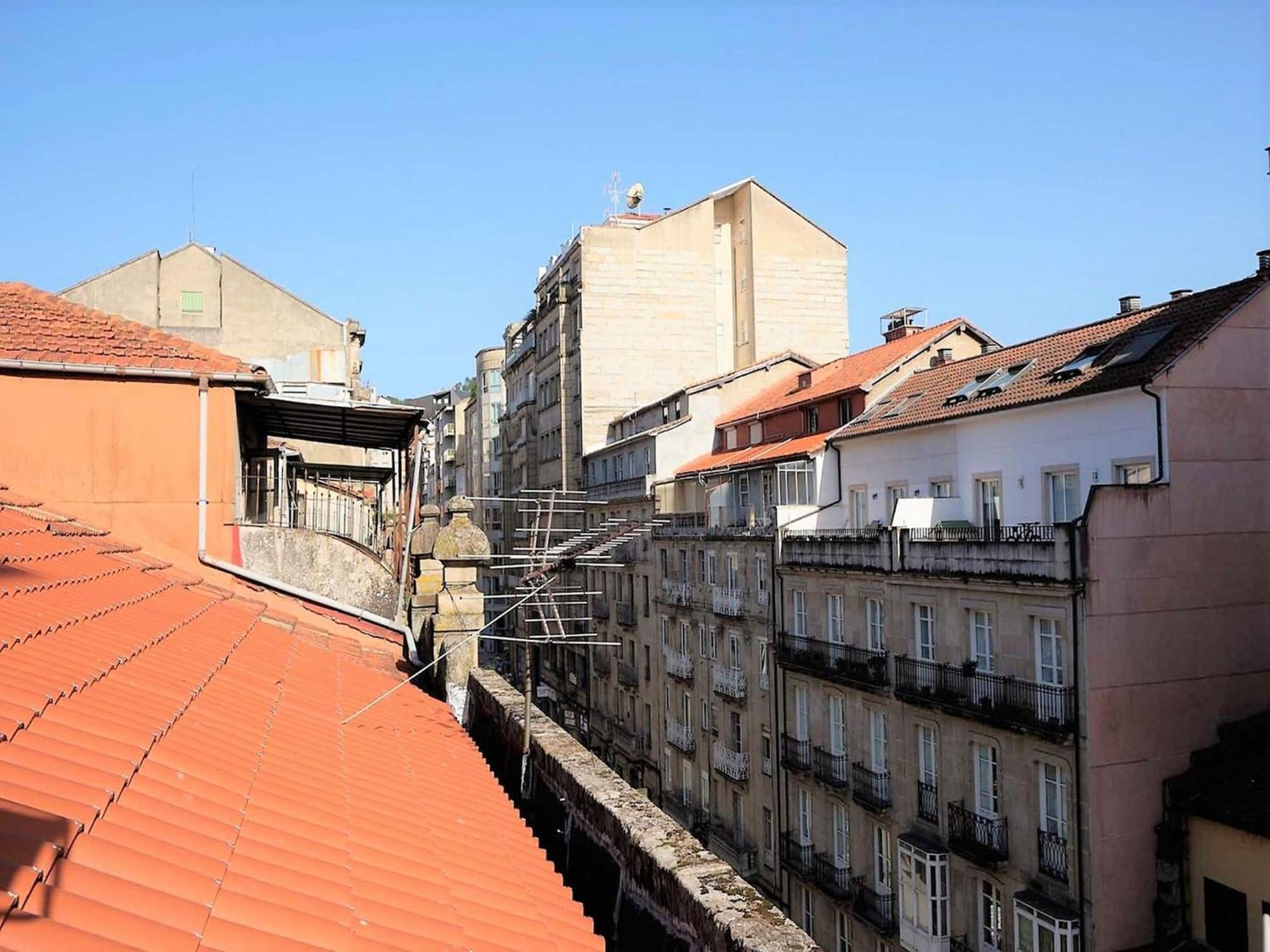 Charming Apartment In Ourense Overlooking The City Exteriör bild