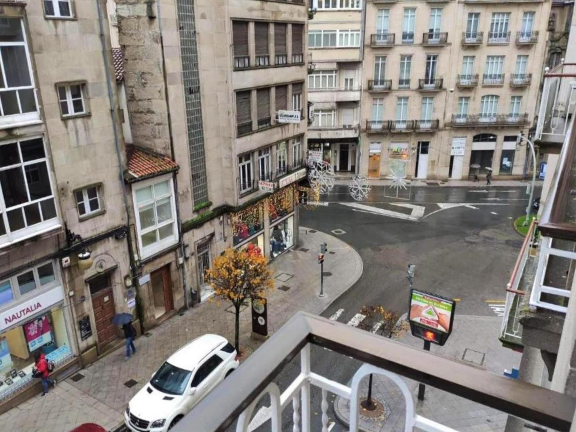 Charming Apartment In Ourense Overlooking The City Exteriör bild